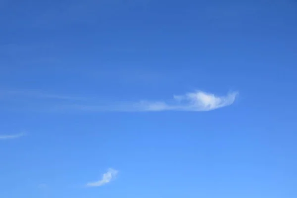 Fondo Cielo Azul Con Nubes Blancas — Foto de Stock