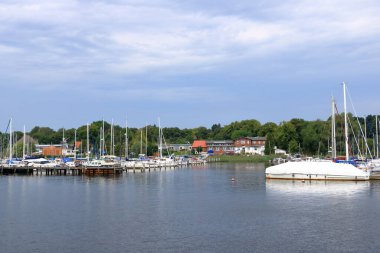 21 Ağustos 2020 - Rostock-Warnemuende, Mecklenburg-Vorpommern / Almanya: Rostock limanının manzarası