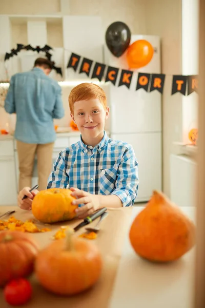 Portrait Cheerful Boy Sitting Table Pumkins Preparing Halloween Party Father — Stock Photo, Image
