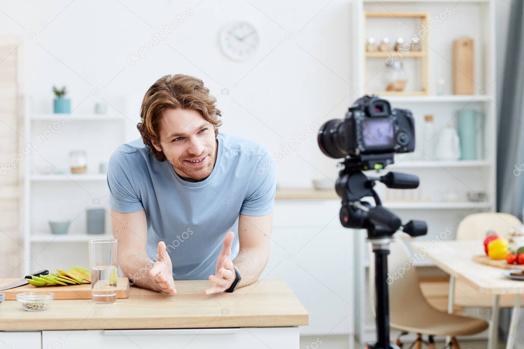 Man shooting video about the healthy food