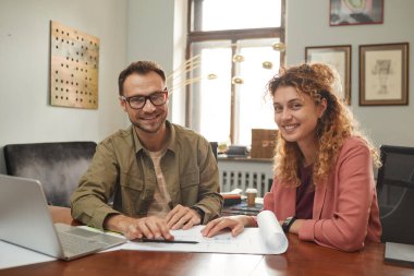 Takımda çalışan mimarlar