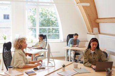 Ofiste çalışma günü.