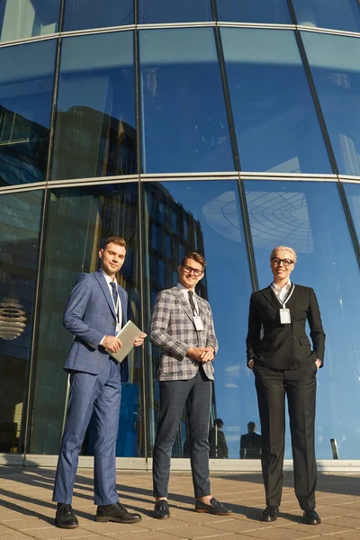 Şehir sokaklarında iş adamları