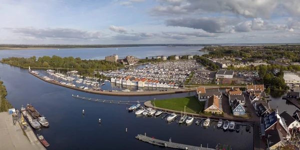 Воздушная Панорама Голландского Рекреационного Порта Озере Гуймер Лодочными Домиками Туристическими — стоковое фото
