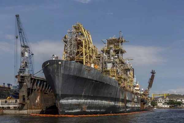 Muelle Buques Río Janeiro Con Viejos Buques Reparación Desmontaje —  Fotos de Stock