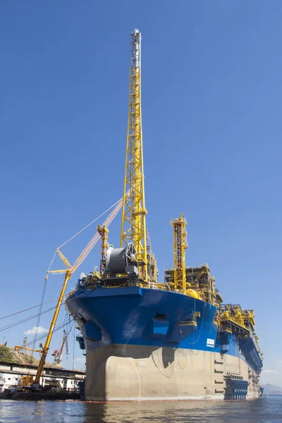 Niteroi Brazilië Augustus 2015 Groot Aardolie Schip Geassembleerd Een Scheepswerf — Stockfoto