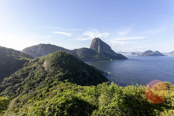 里约热内卢瓜纳巴拉湾的入口 从相邻的山顶上欣赏苏格洛夫山的海景 — 图库照片