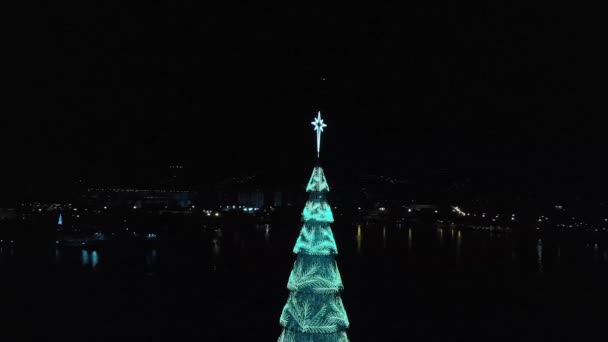 Circulação Aérea Torno Topo Árvore Natal Flutuante Mais Alta Mundo — Vídeo de Stock