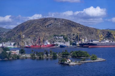 Rio de Janeiro Tersanesi, Brezilya petrol ve gaz sondaj kuleleri taşıyan gemilerin montajı için
