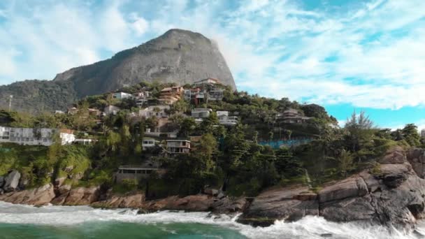 Aerial Distancing Beautiful Picturesque Cliff Rocks Joatinga Beach Rio Janeiro — Stockvideo
