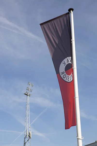 Rotterdam Nederländerna September 2019 Flagga Den Holländska Fotbollsklubben Excelsior Blåser — Stockfoto