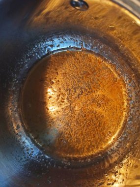 Fırın karameli tencerenin üst görüntüsü