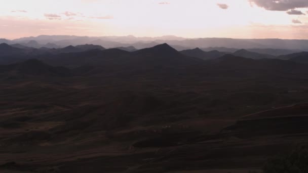 モロッコのアズロウ山脈からの眺め — ストック動画