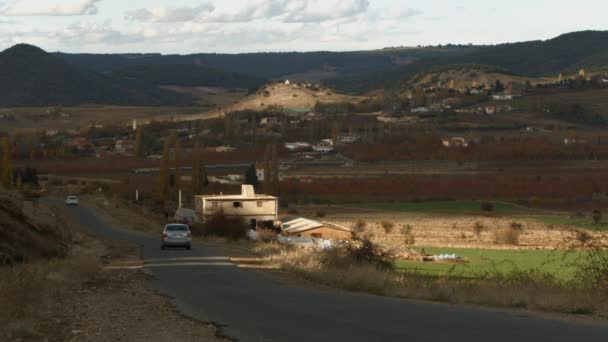 Camino Pueblo Marroquí Las Montañas Del Atlas — Vídeo de stock