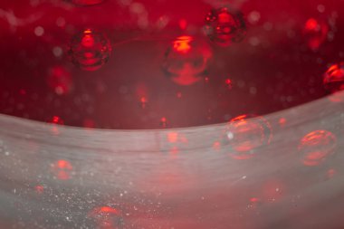 sıvı hava kabarcıkları bir sürü