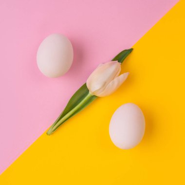 Lale ve yumurta yüzde işareti yaratır.