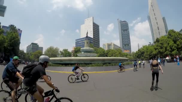 Ciudad México México Junio 2019 Ciclistas Alrededor Fuente Diana Cazadora — Vídeos de Stock