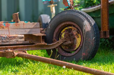 Bir marina kalıntıları bir görev bekliyor