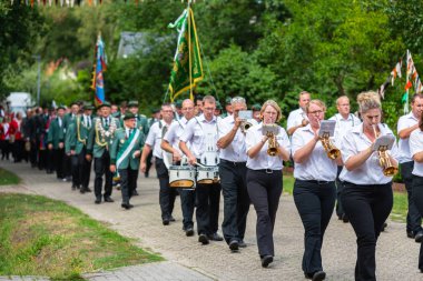 Hude, Almanya, 04.04.2019: shooter geçit töreni