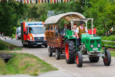 Hude, Almanya, 04.04.2019: shooter geçit töreni