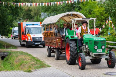 Hude, Almanya, 04.04.2019: shooter geçit töreni