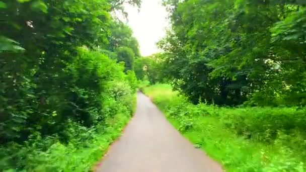 Eine Fahrt Auf Inlinern Entlang Der Lesum Bremen Vegesack — Stockvideo