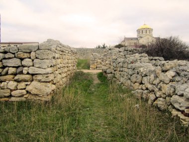Khersones'in yaşlı duvarları