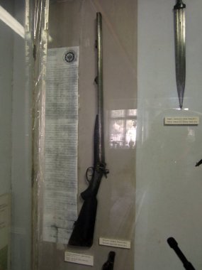 Müzede eski riffle