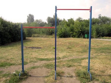 Okul bahçesinde egzersiz