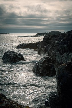 Gün batımında Moody Sea manzarası