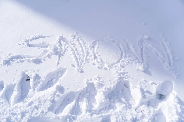 背景の雪の雪本文の筆跡 — ストック写真