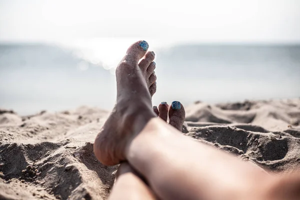 Mooie Pedicure Het Zee Zand Blauw Zomer Pedicure Ontspan Het — Stockfoto