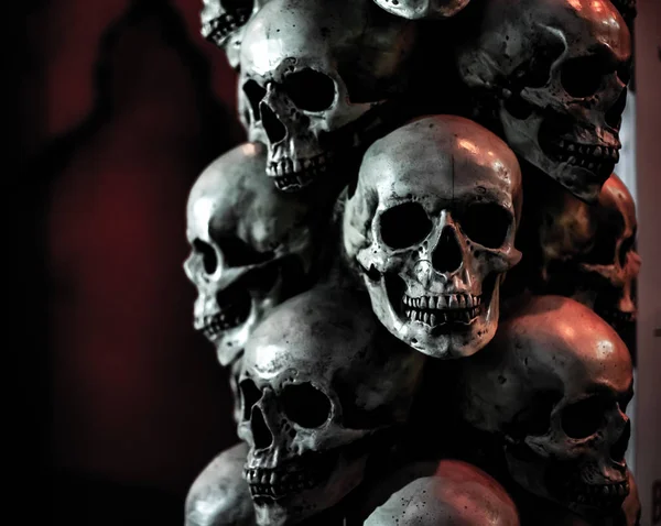 Gloomy Skulls Dark Background Skulls Stand Top Each Other — Stock Photo, Image