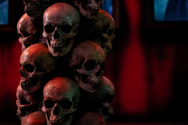 Gloomy Skulls Dark Background Skulls Stand Top Each Other — Stock Photo, Image