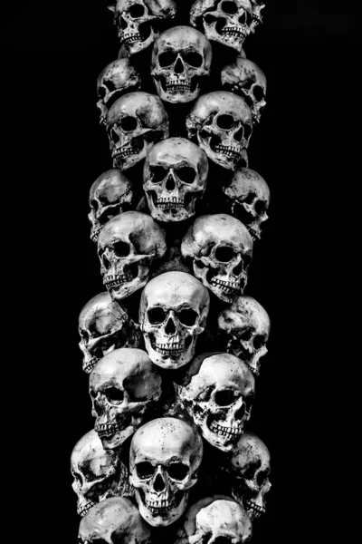 Gloomy Skulls Dark Background Skulls Stand Top Each Other — Stock Photo, Image
