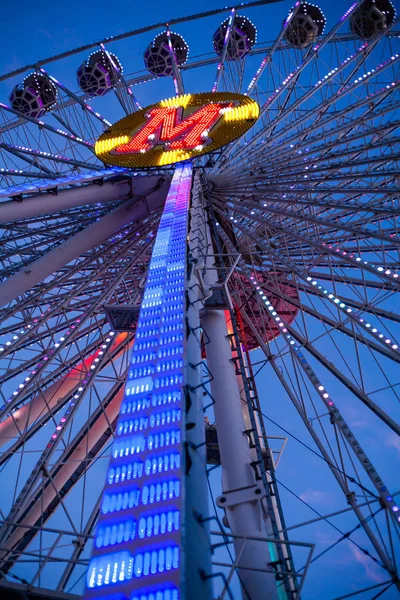 Grande Roue Ferris Photo Art Des Angles Inhabituels — Photo