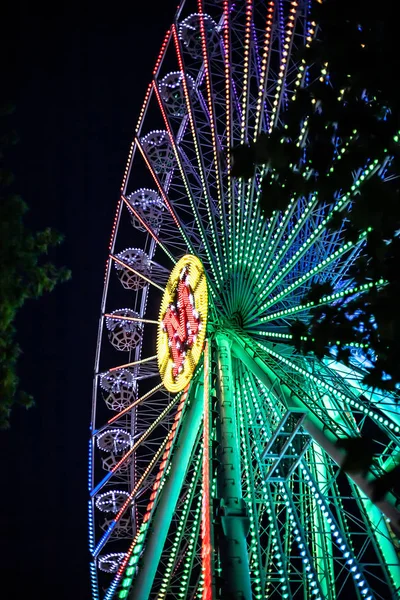 Big Ferris Wheel Art Photo Unusual Angles — Stock Photo, Image