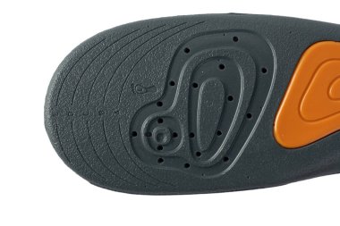 Beyaz arkaplanda izole edilmiş bir taban. Yumuşak köpük tabanlı silikon alt görünüm ekler.