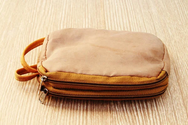 brown zipper bag 2