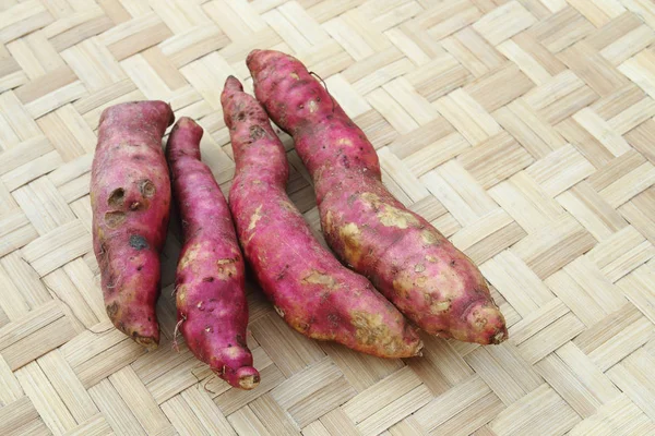 Sweet potato on panier — Stock Photo, Image