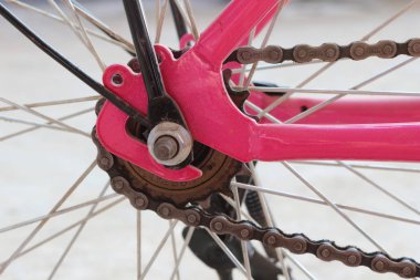 bisiklet zinciri kalmak