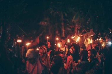 Orta Java, Endonezya, 12 Haziran 2018 : meşale geçit töreni genellikle İslam ve Bayram yeni yıl ını karşılamak için düzenlenmektedir