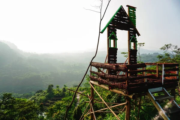 Bogor, West Java, Endonezya 'da manzaralı Manzaralı Tepe Turu