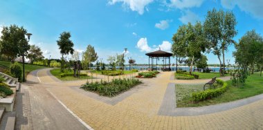 Kyiv 'deki Obolon' da Natalka Parkı