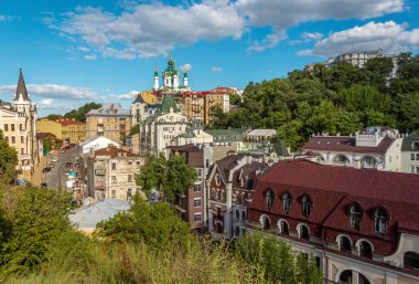 St. Andrew 's Descent ve Vozdvizhenka' daki evler