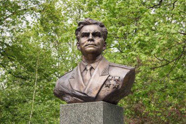 Kyiv 'deki pilot ve kozmonot Georgy Beregovoy anıtının büstü