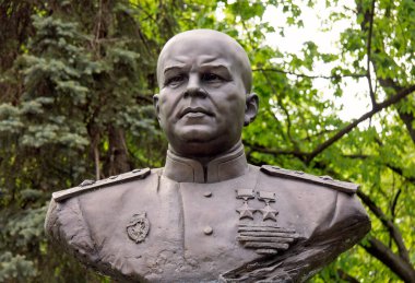 Kyiv 'deki Mareşal Pavel Rybalko' ya baskın