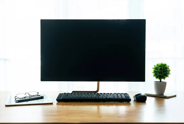 Work Place Concept Mock Blank Screen Computer Desktop — Stock Photo, Image