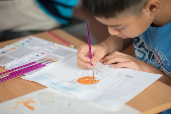 Bambino Disegno Cartone Animato Matita Acquerello Sulla Carta — Foto Stock