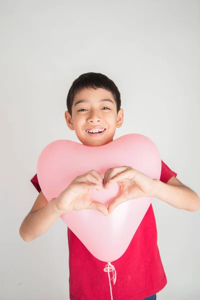 Garçon Frère Avec Ballon Forme Coeur Amour — Photo